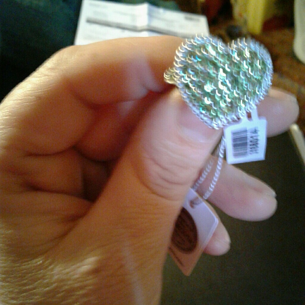 Ring - Picture 4 of 4